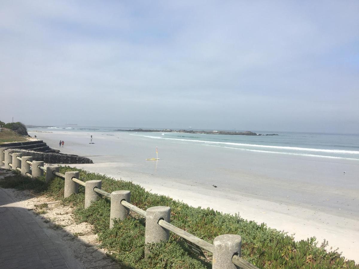 2Whitewaters Bloubergstrand Homestay Exterior photo